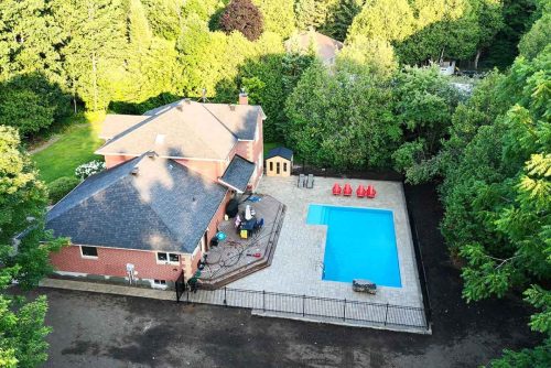 pool-cooping